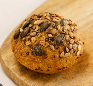 Bun vegan with multi seeds 40gr (After Baking 37gr)