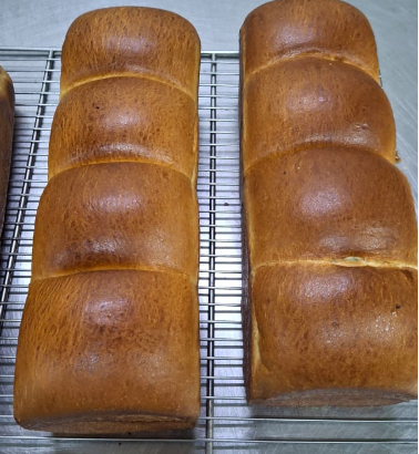Brioche opened 600gr After Baking / 4Portions  